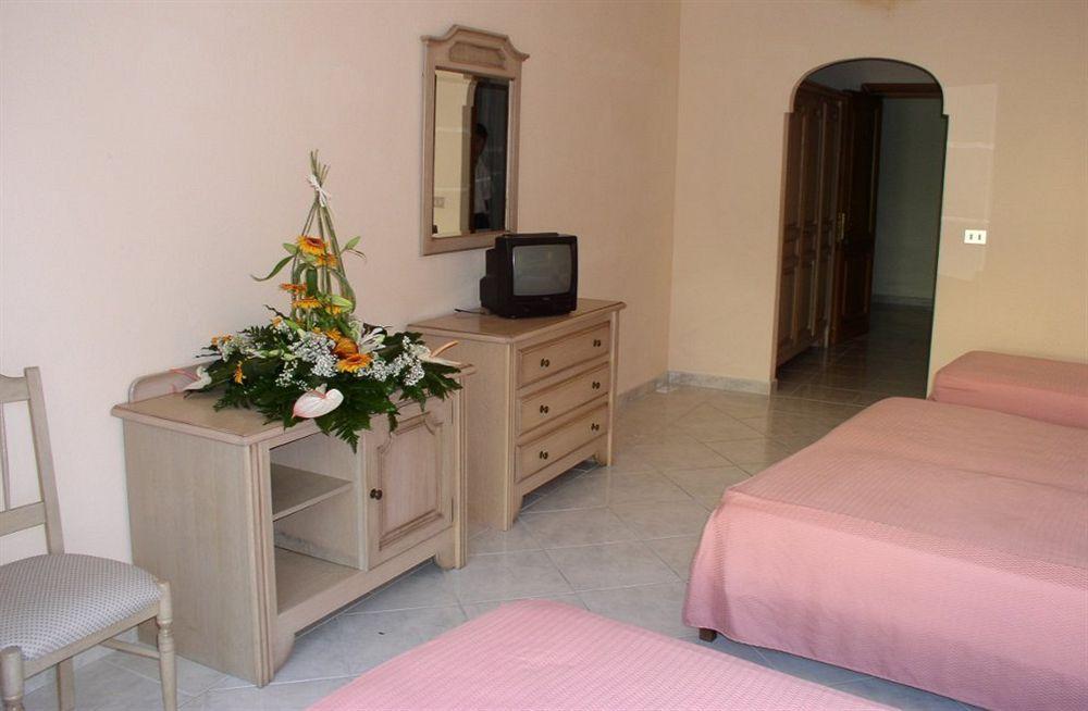 Hotel Maria Rosaria Orosei Esterno foto
