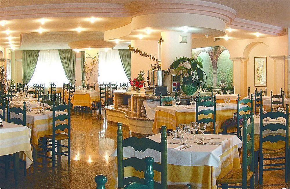 Hotel Maria Rosaria Orosei Esterno foto