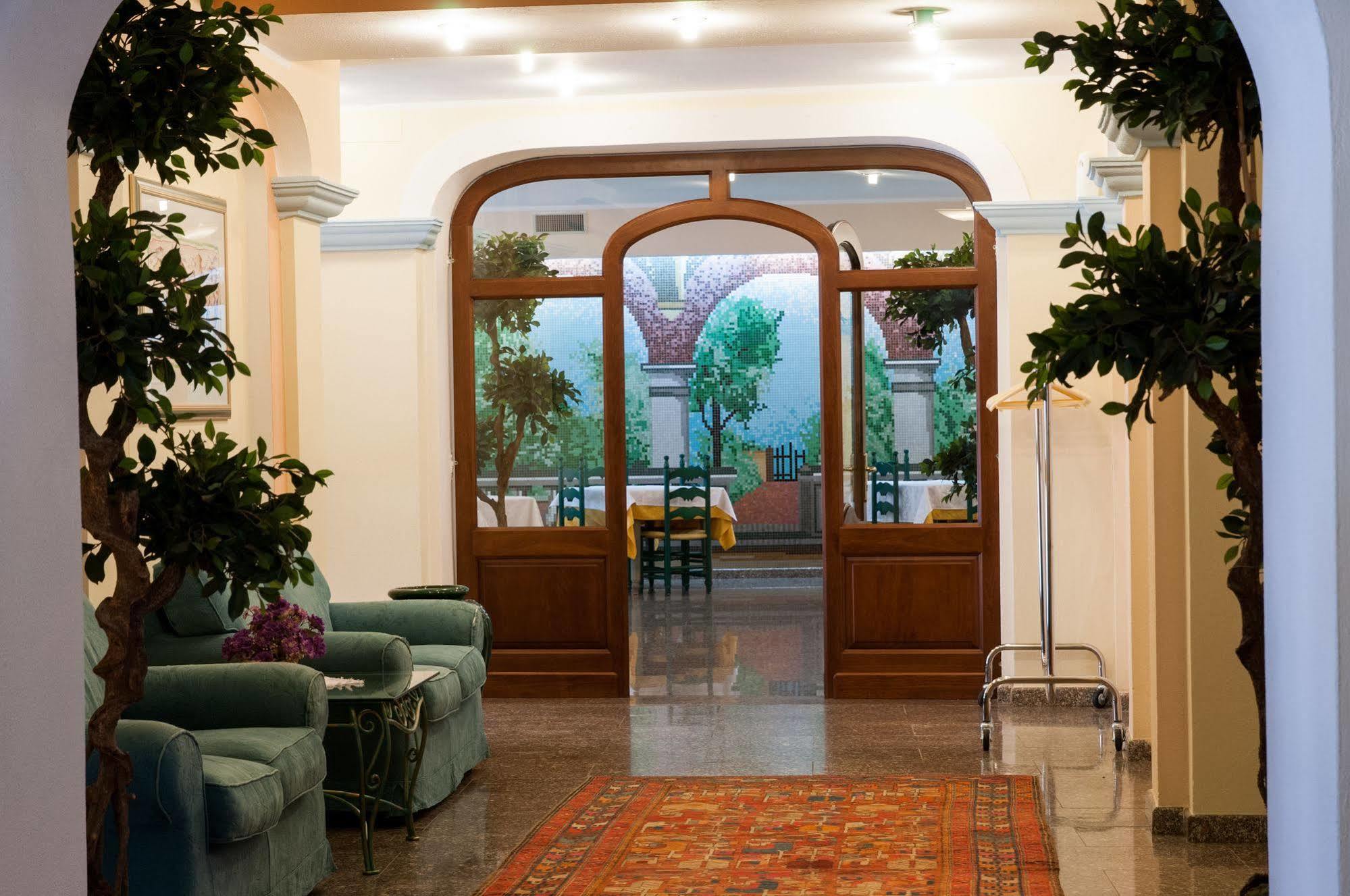 Hotel Maria Rosaria Orosei Esterno foto